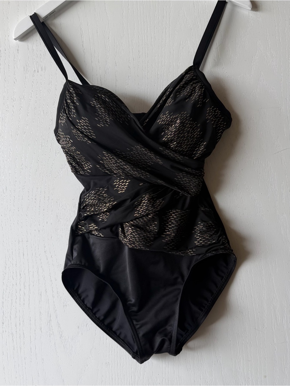 Miraclesuit Swimsuit Slimming Black Gold Underwire One-piece Size 8